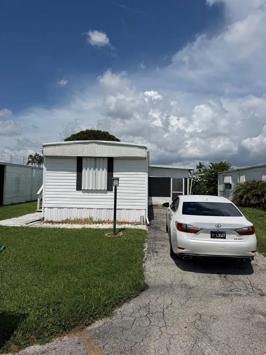 2 bedroom 2 bath Residential for sale at 5251 SW 22ND Avenue, Dania Beach FL 33312