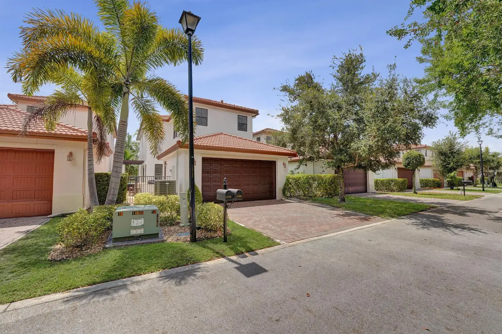 3760 NW 84TH Way, Cooper City FL 33024