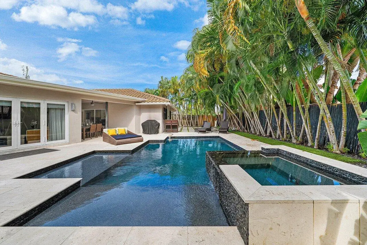 855 BERKELEY Street, Boca Raton FL 33487