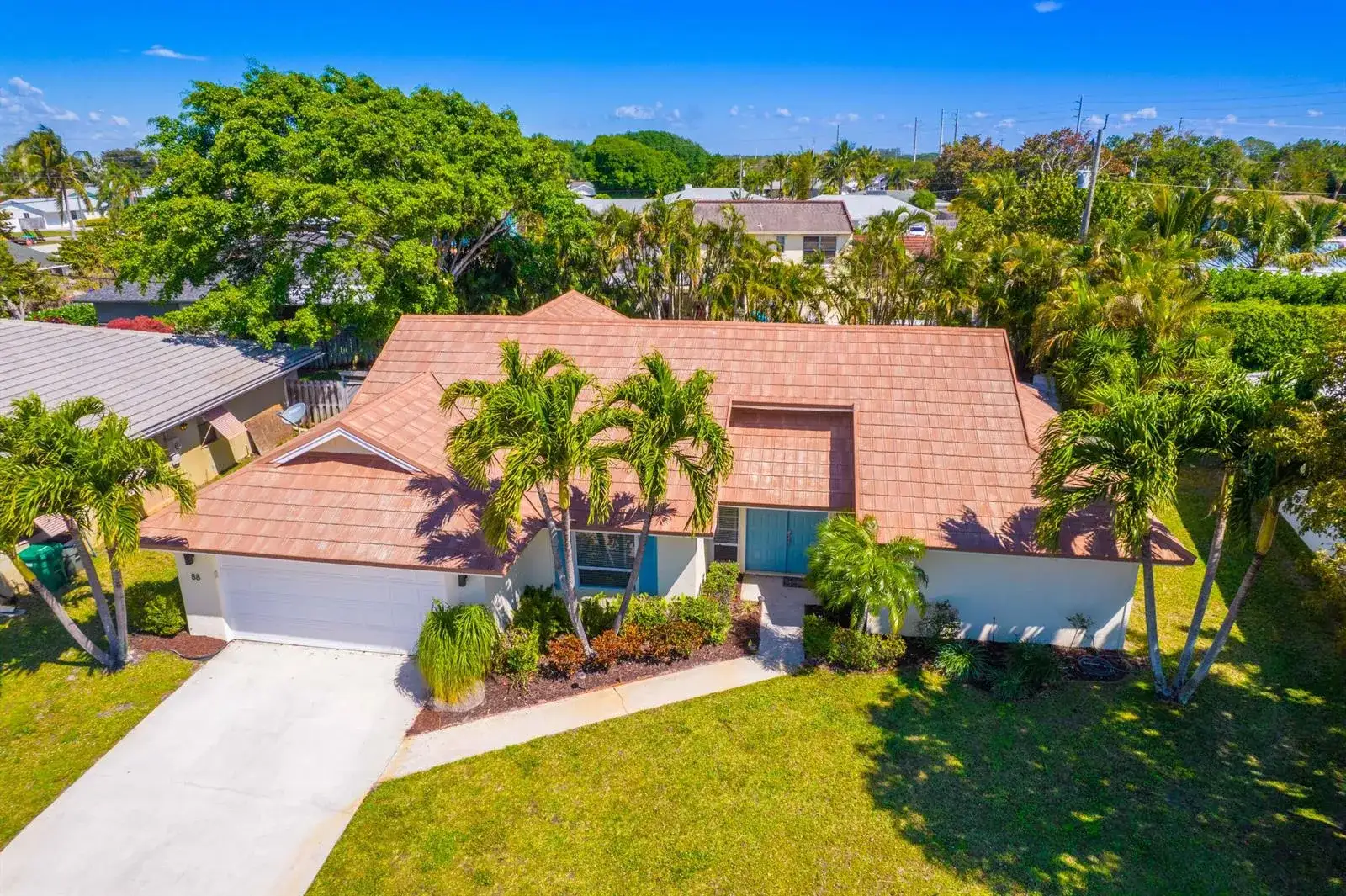 3 bedroom 2 bath Residential for sale at 88 Pinehill Trail E, Tequesta FL 33469