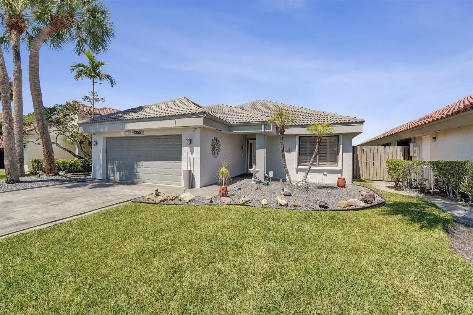 9355 NW 18TH Drive, Plantation FL 33322