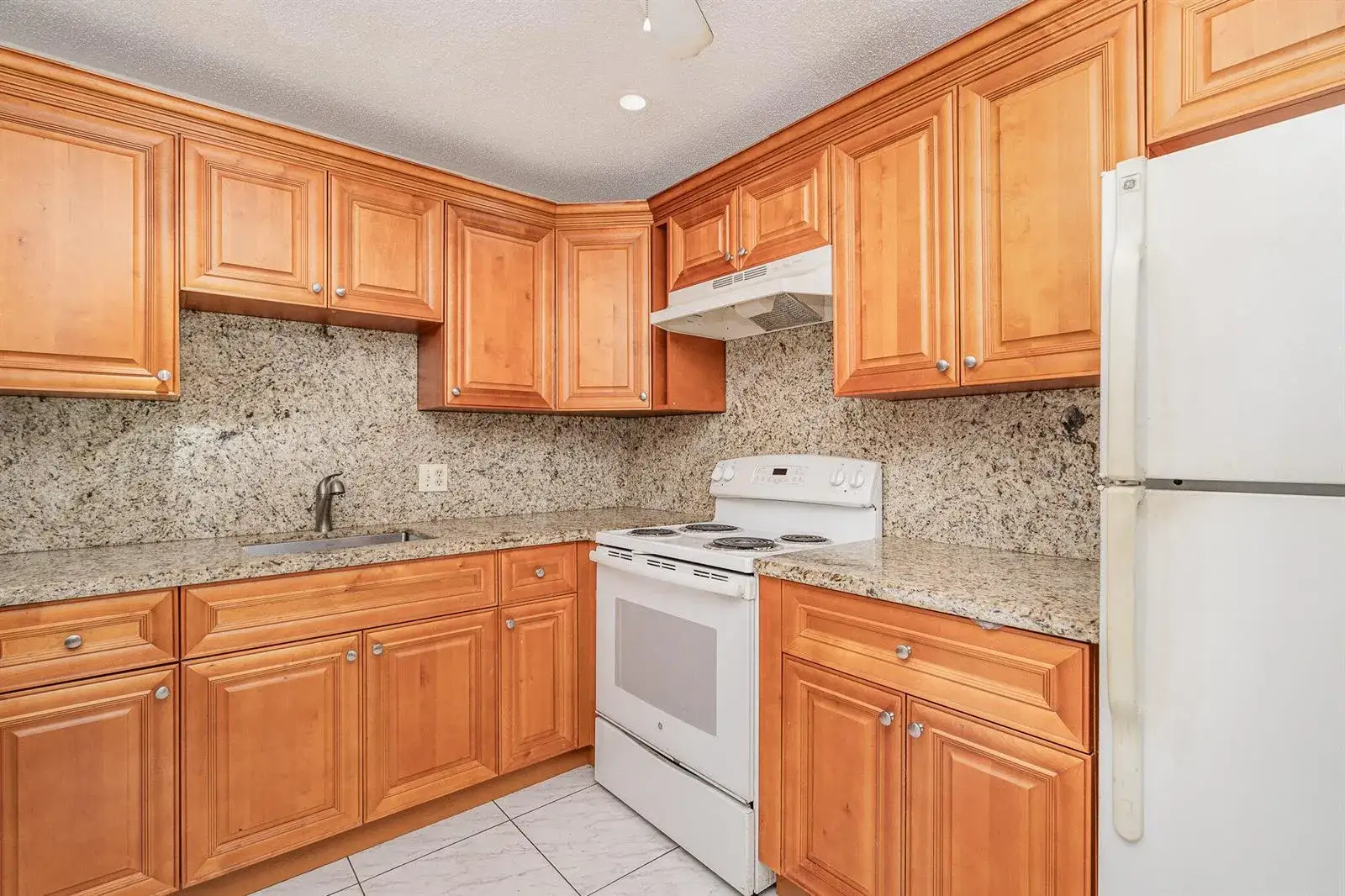 2 bedroom 2 bath Residential for sale at 1330 NW 43rd Avenue # 202, Lauderhill FL 33313