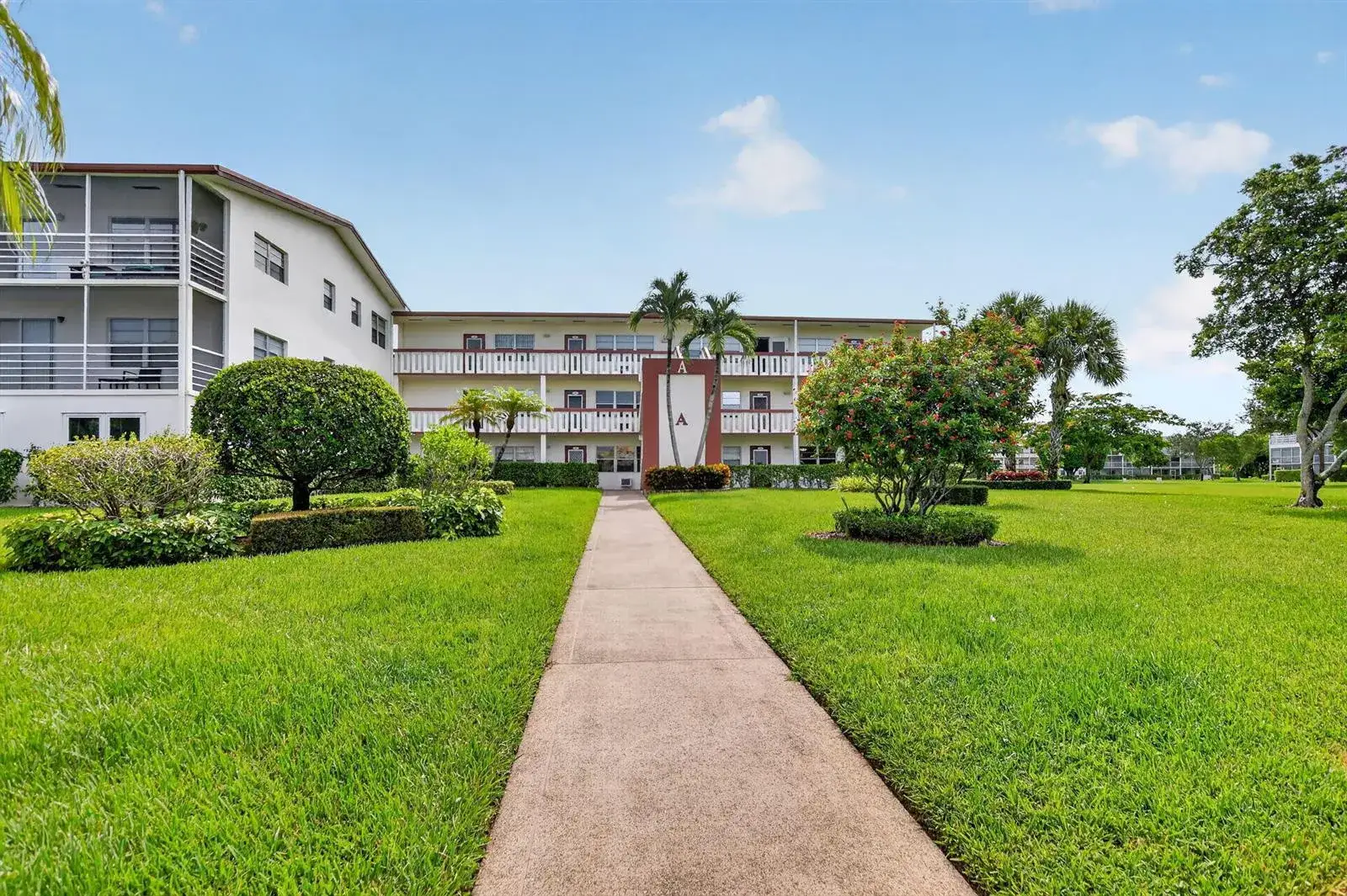 2 bedroom 1 bath Residential Lease for rent at 28 BRIGHTON A # 28, Boca Raton FL 33434