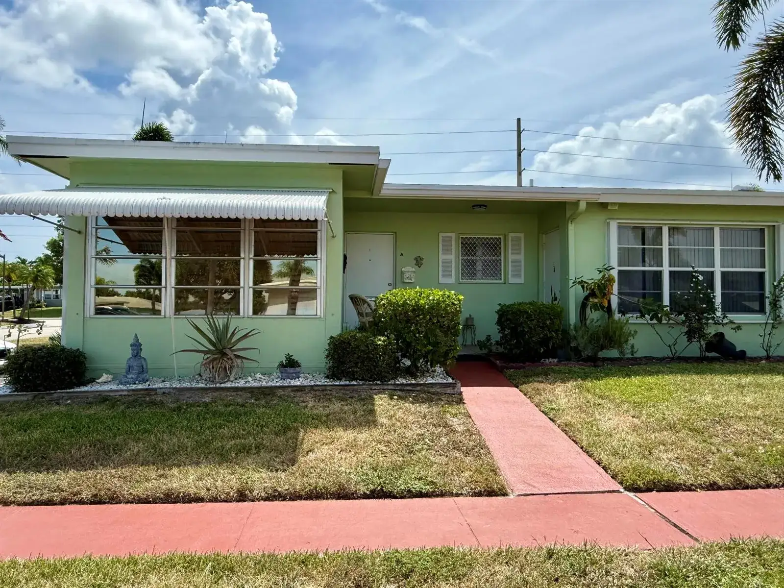 2 bedroom 2 bath Residential for sale at 100 Pine Point Drive # A, Boynton Beach FL 33435