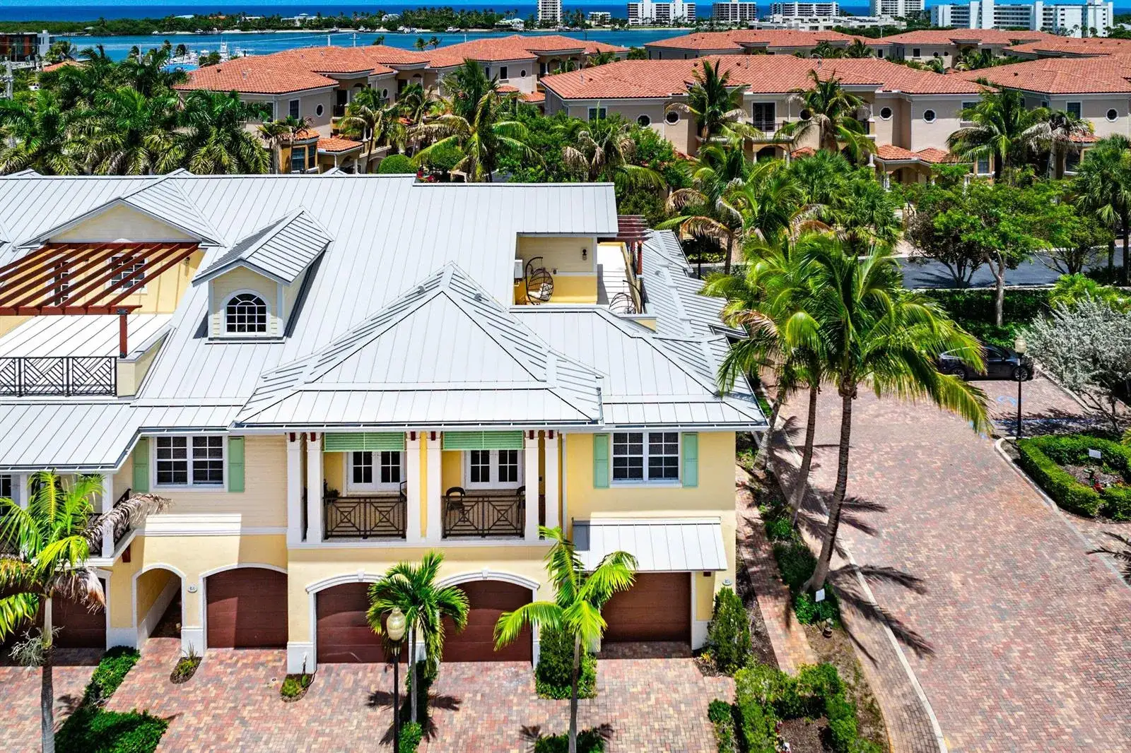 4 bedroom 3 bath Residential for sale at 3770 County Line Road # B5, Tequesta FL 33469