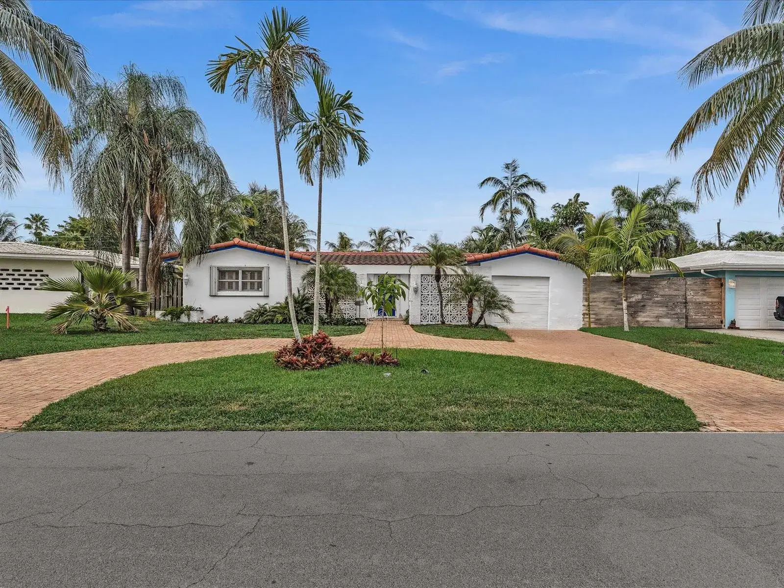 3 bedroom 2 bath Residential for sale at 2121 NE 52ND Street, Fort Lauderdale FL 33308
