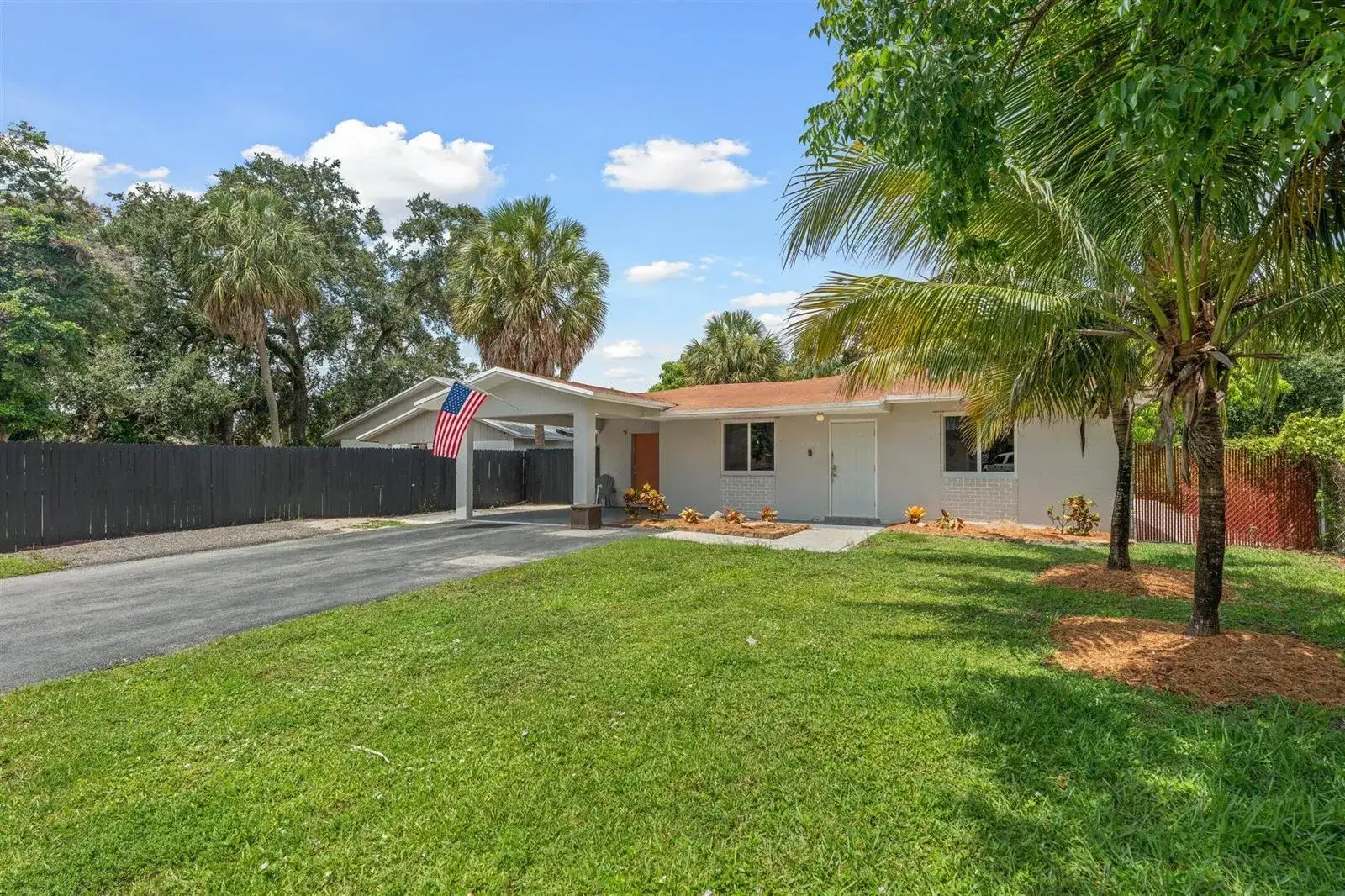 3 bedroom 2 bath Residential for sale at 1633 SW 30th Avenue, Fort Lauderdale FL 33312