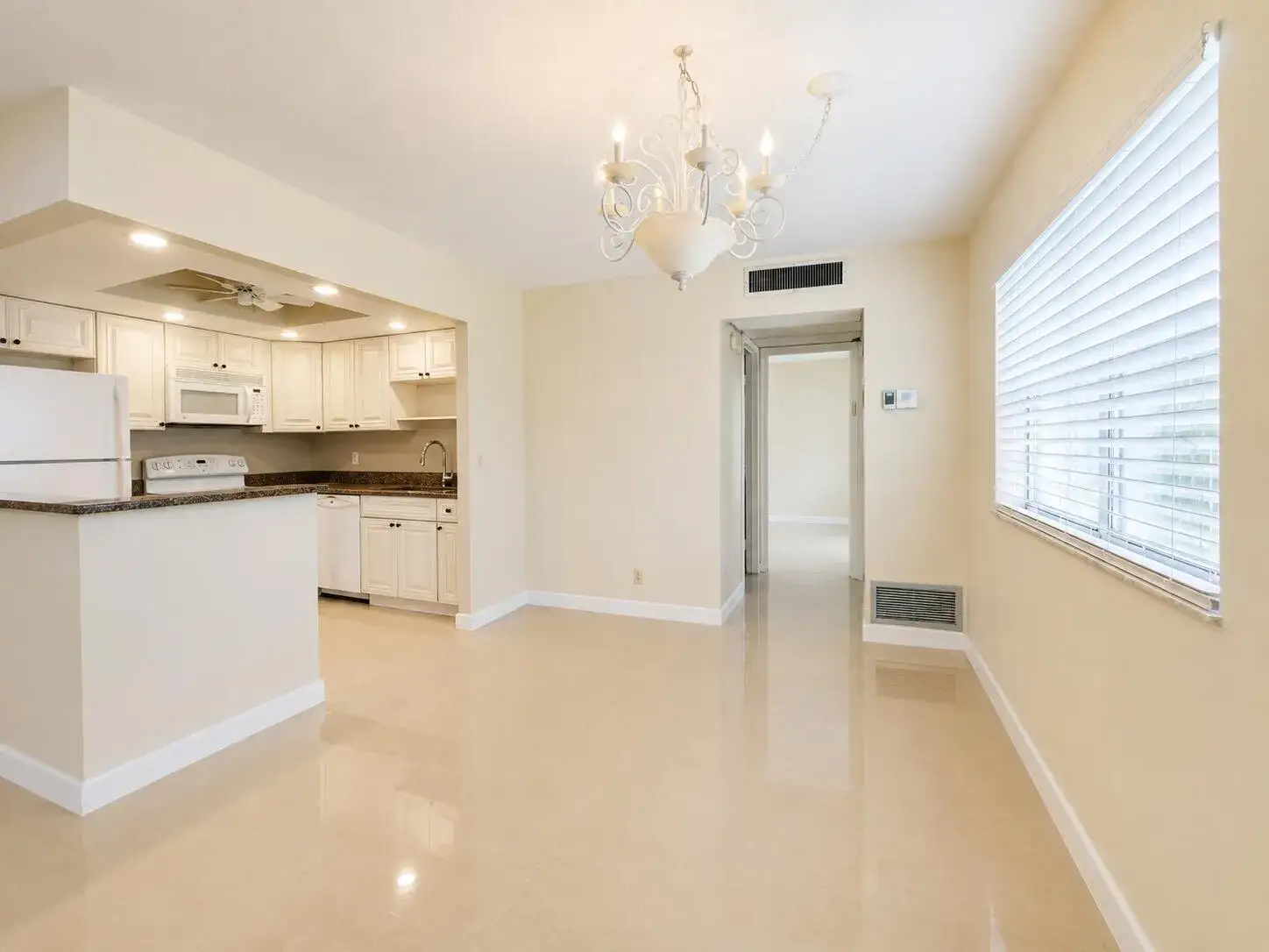 1 bedroom 1 bath Residential Lease for rent at 446 SAXONY J Way # 446, Delray Beach FL 33446