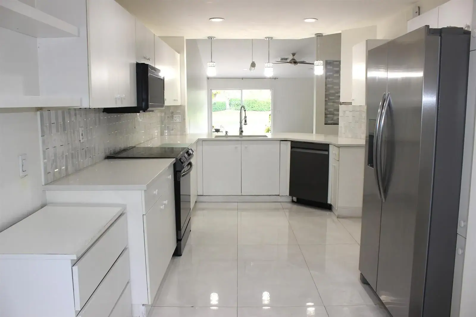 3 bedroom 2 bath Residential Lease for rent at 1590 ORION Lane, Weston FL 33327