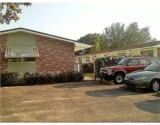 1 bedroom 1 bath Residential Lease for rent at 2324 TAYLOR Street # 3, Hollywood FL 33020