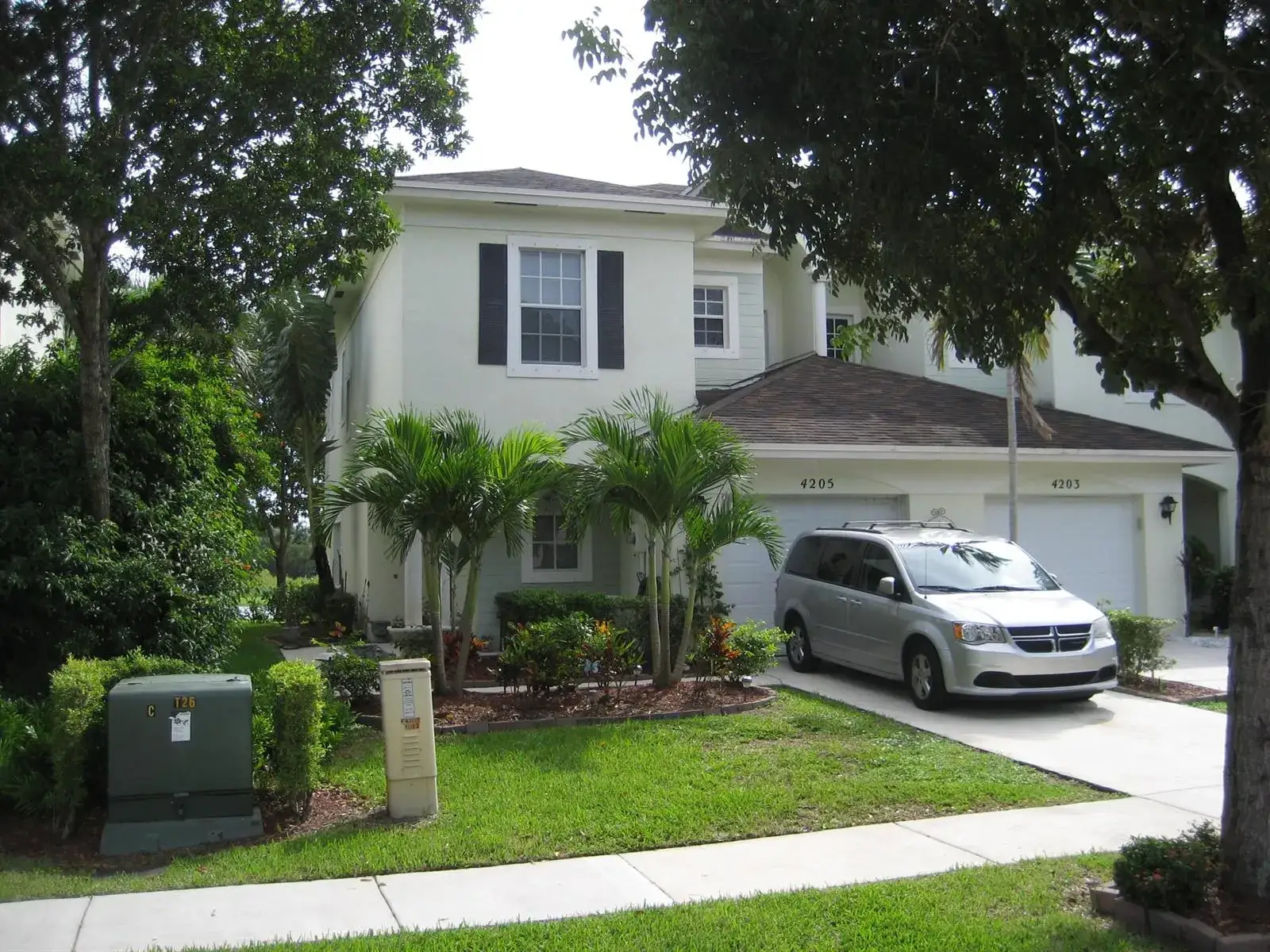 3 bedroom 2 bath Residential for sale at 4205 EMERALD Vista, Lake Worth FL 33461