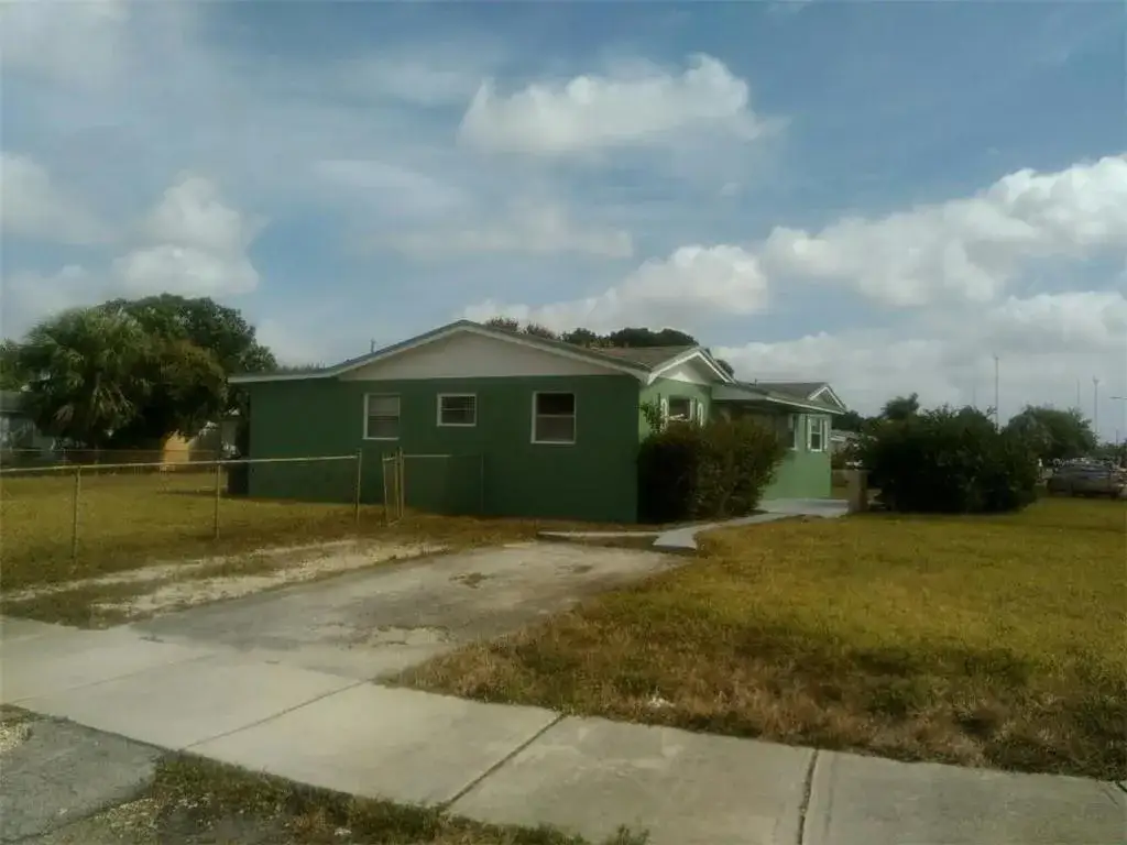 4 bedroom 2 bath Residential for sale at 2951 NW 208TH Terrace, Miami Gardens FL 33056