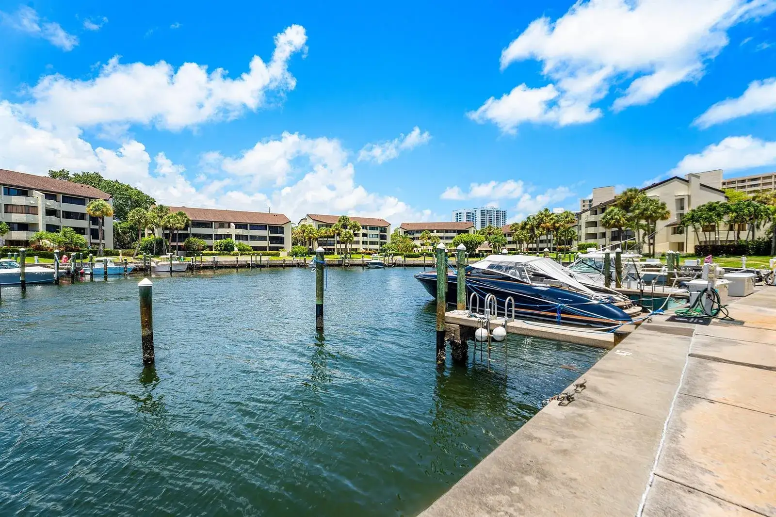 3 bedroom 3 bath Residential for sale at 1125 E Marine Way E, North Palm Beach FL 33408