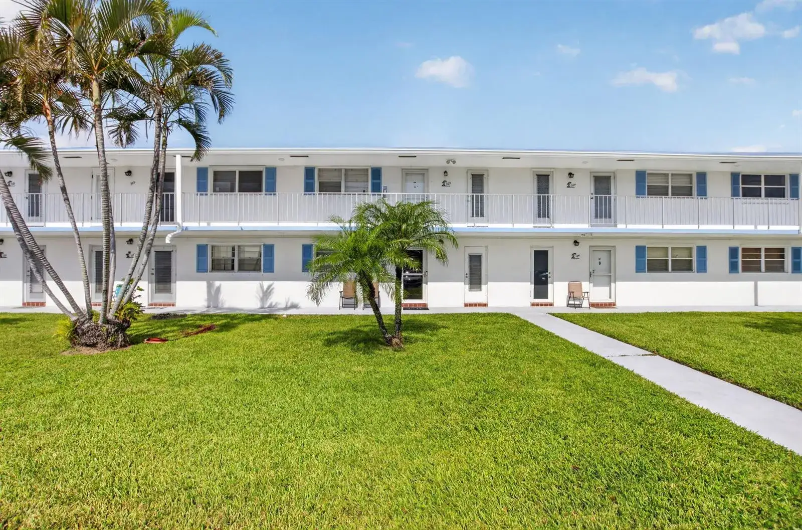 2 bedroom 1 bath Residential for sale at 1115 LAKE Terrace # 103, Boynton Beach FL 33426