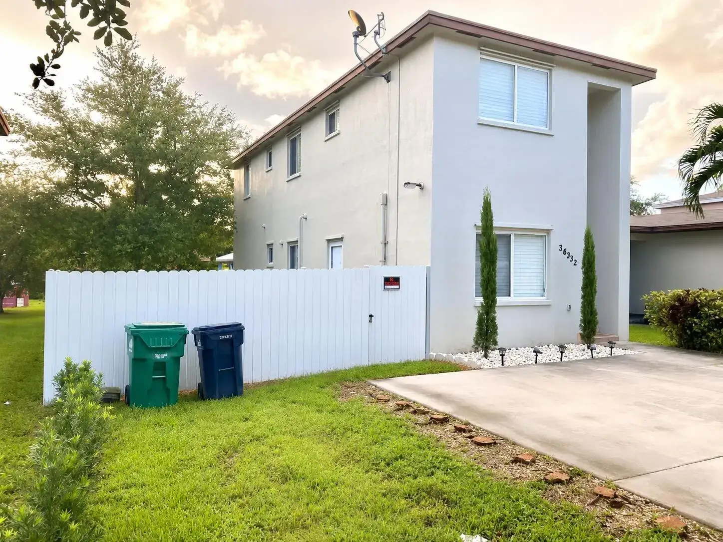 4 bedroom 3 bath Residential Lease for rent at 18951 SW 113TH Place, Miami FL 33157