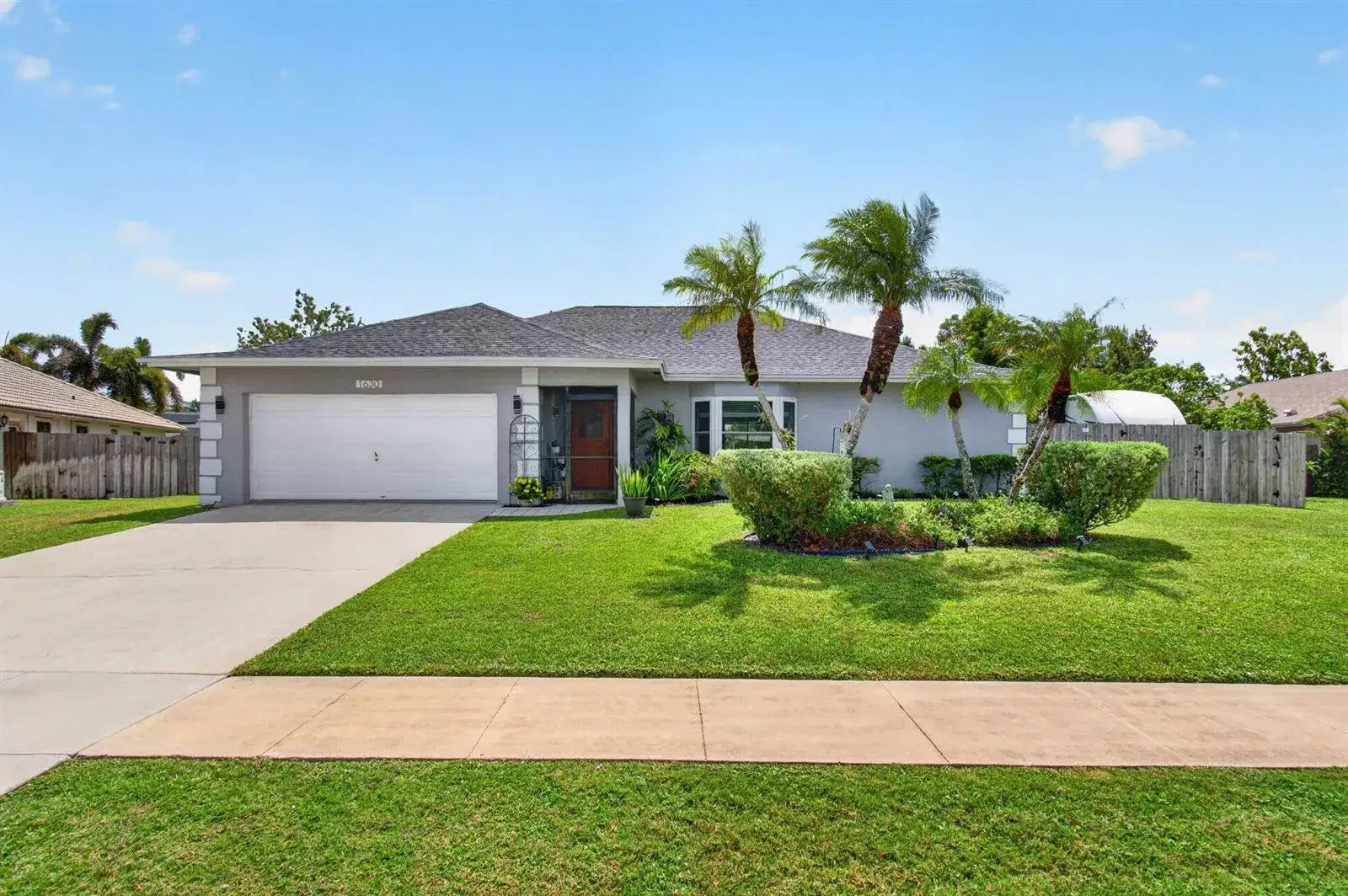4 bedroom 2 bath Residential for sale at 1630 Tamarack Way, Wellington FL 33414