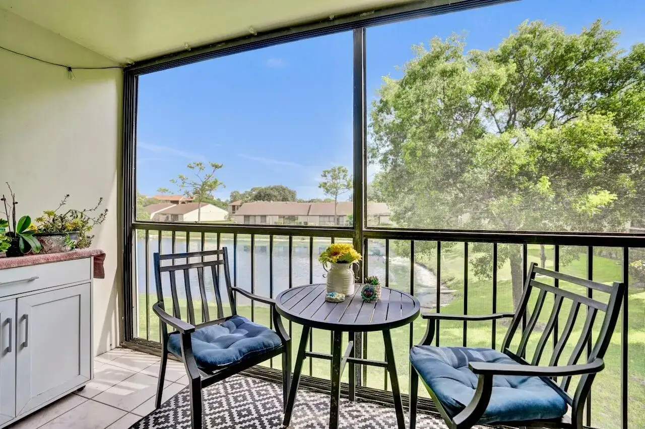 2 bedroom 2 bath Residential for sale at 608 Sea Pine Way # E2, FL 33415