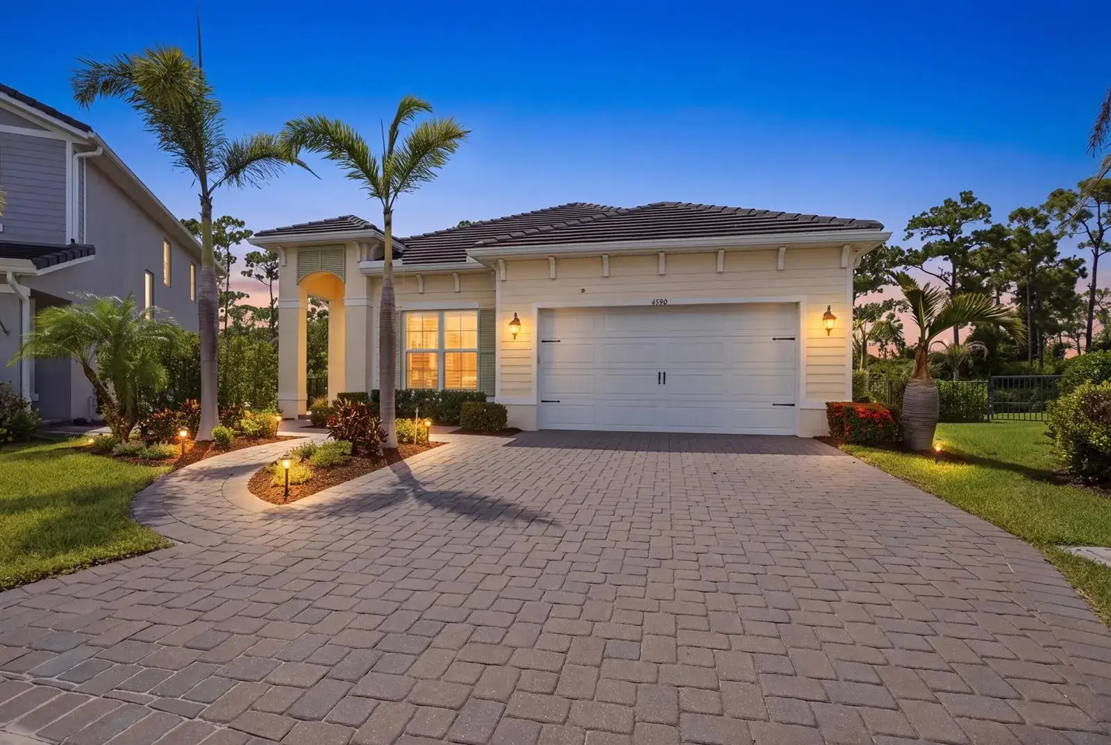 2 bedroom 2 bath Residential for sale at 4590 SW ARDSLEY Drive, Stuart FL 34997