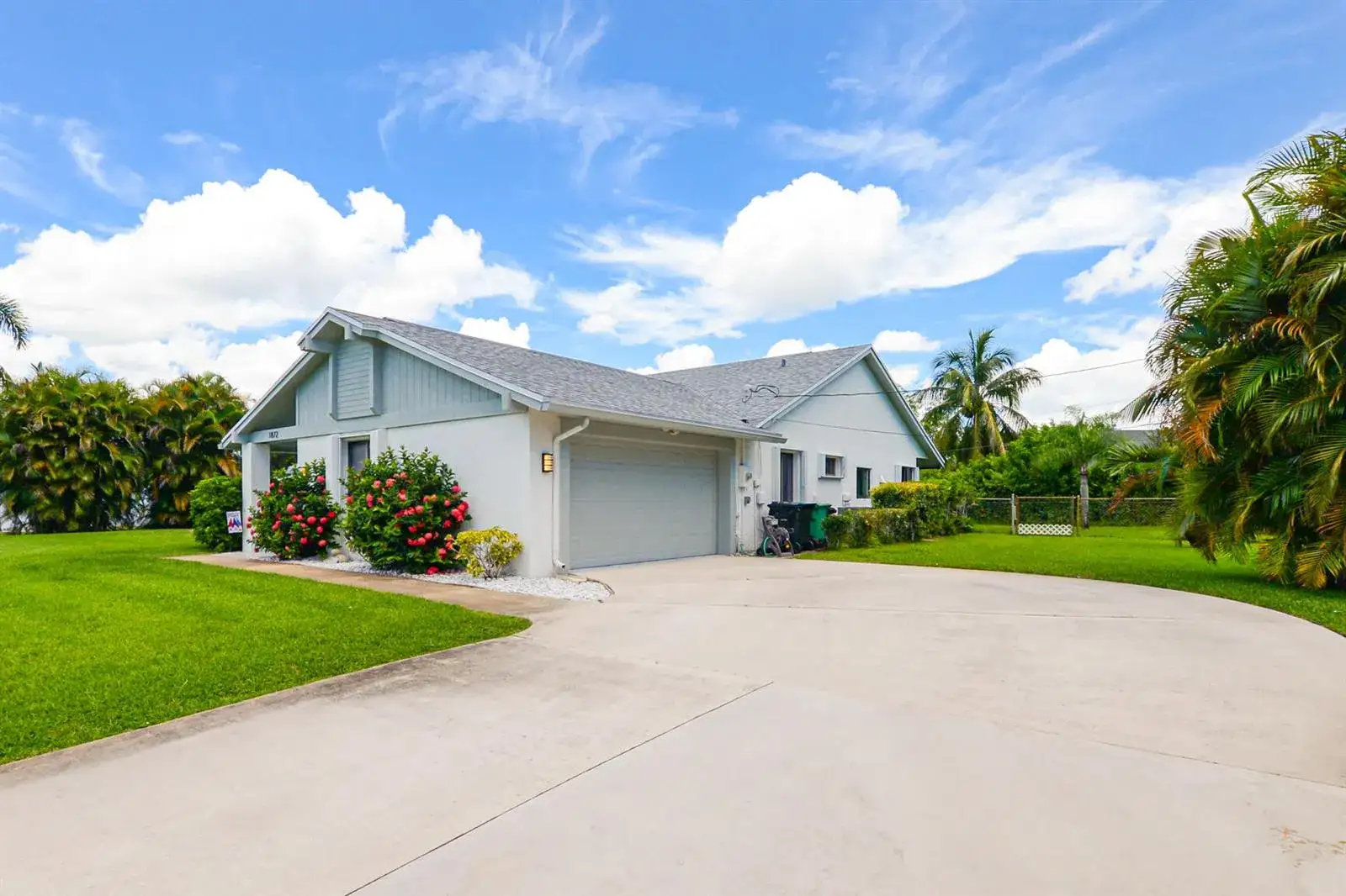 3 bedroom 2 bath Residential for sale at 1872 SE ELROSE Street, Port St. Lucie FL 34952