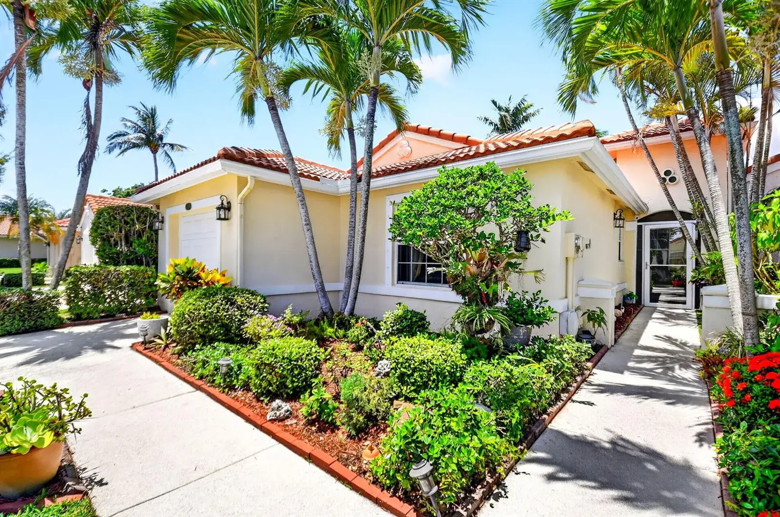 2 bedroom 2 bath Residential for sale at 7285 Burgess Drive, Lake Worth FL 33467