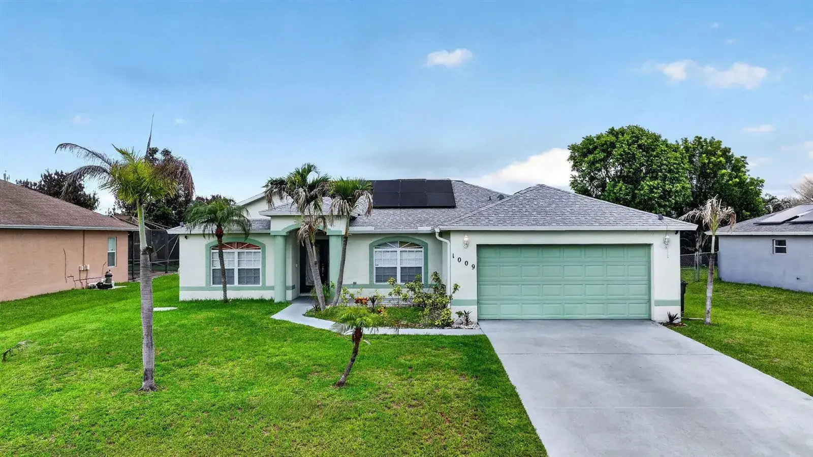 4 bedroom 2 bath Residential for sale at 1009 SW FENWAY Road, Port St. Lucie FL 34953