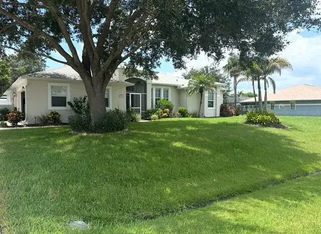 2062 SE HARDING Street, Port St. Lucie FL 34952
