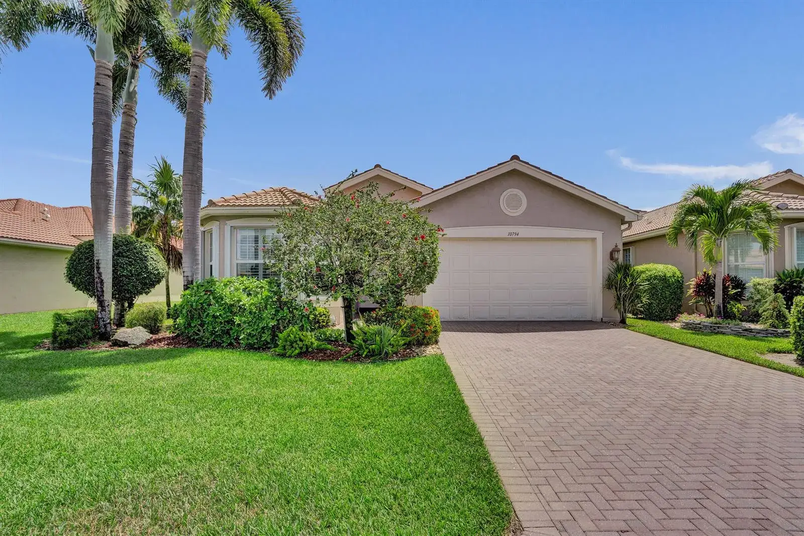 3 bedroom 2 bath Residential for sale at 10794 REDLAKE Isle, Boynton Beach FL 33473
