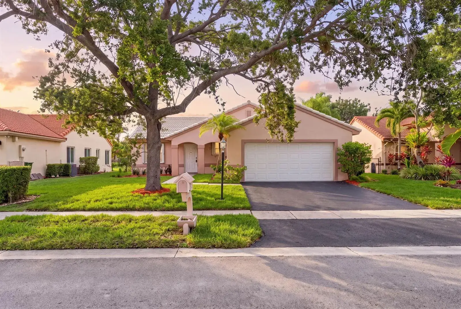3 bedroom 2 bath Residential for sale at 18871 NW 2ND Street, Pembroke Pines FL 33029