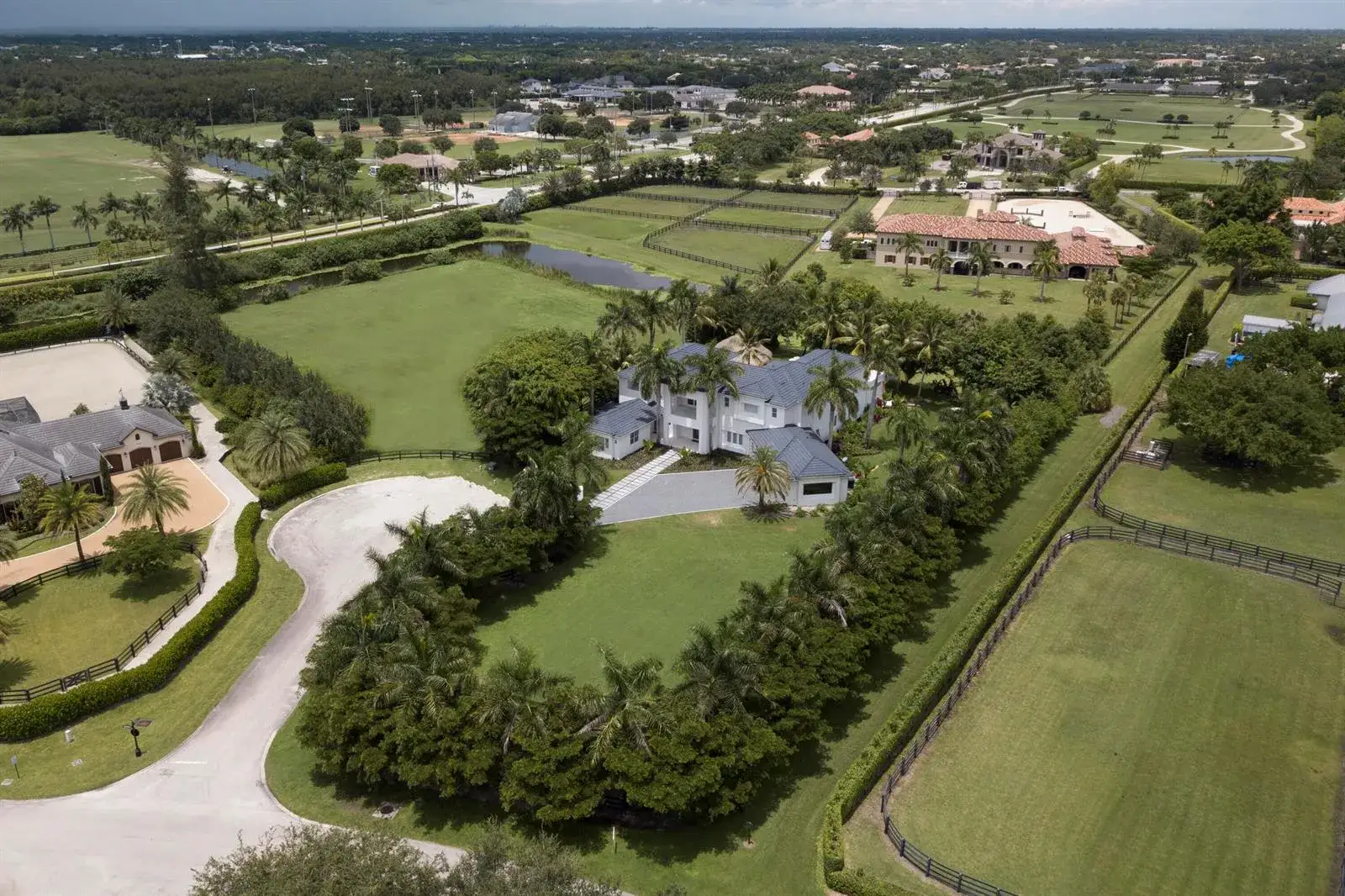 6 bedroom 5 bath Residential for sale at 3580 Aiken Court, Wellington FL 33414