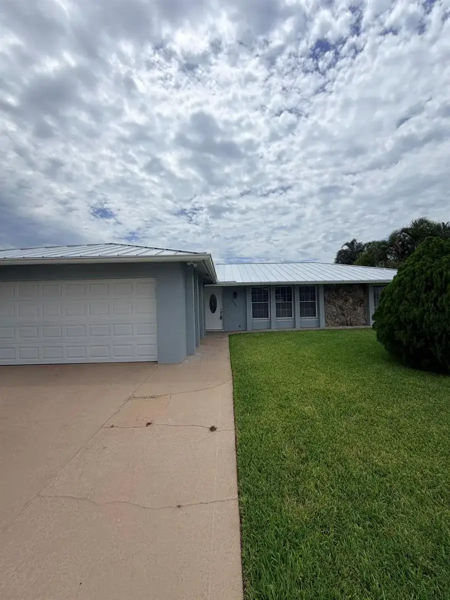 3 bedroom 2 bath Residential Lease for rent at 2601 W CARANDIS Road, West Palm Beach FL 33406