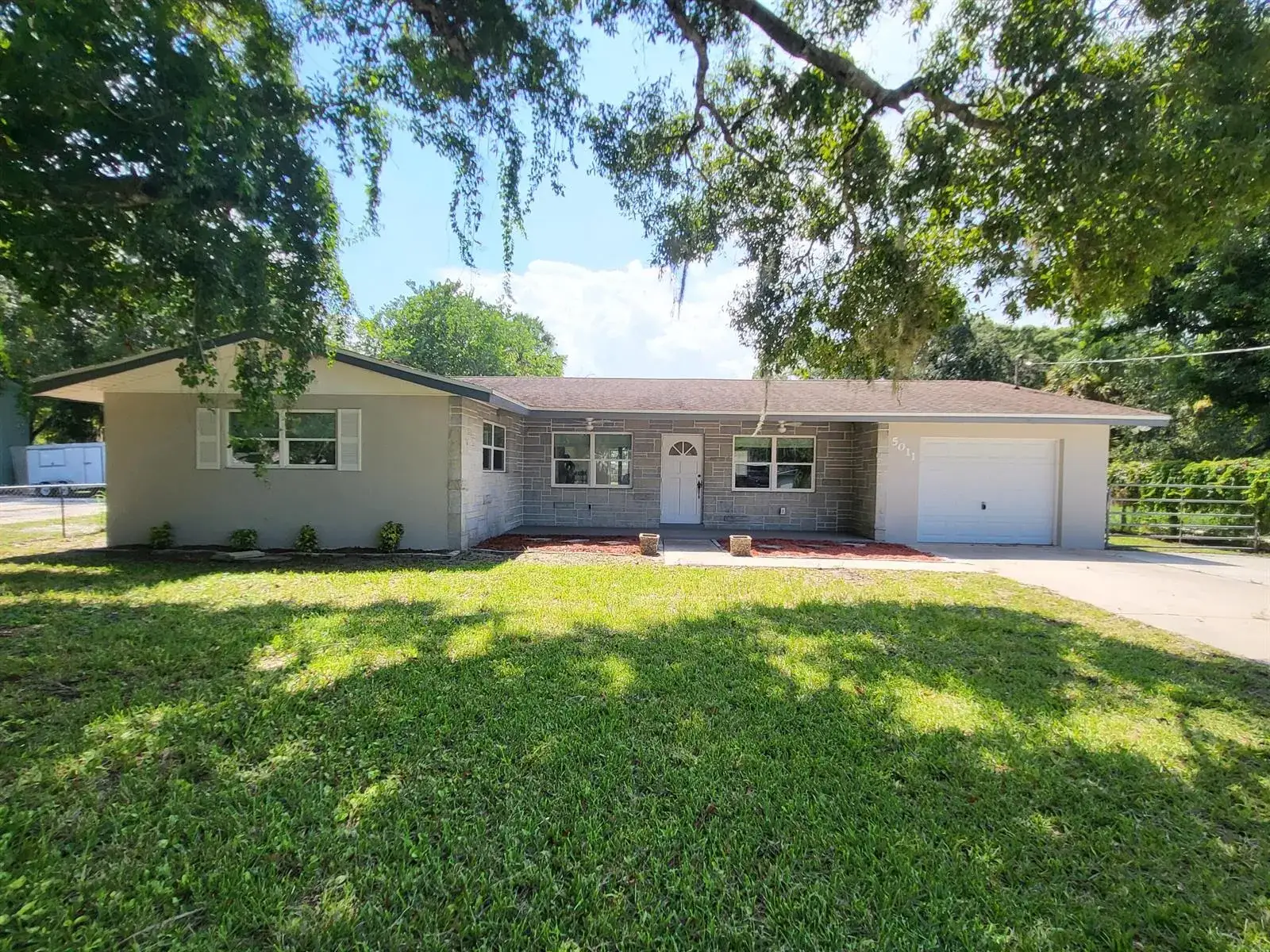 3 bedroom 2 bath Residential for sale at 5011 S 2ND Street S, Fort Pierce FL 34982