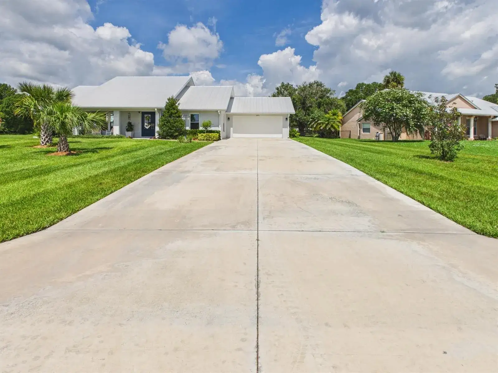 3 bedroom 2 bath Residential for sale at 2075 SE 9th Avenue, Okeechobee FL 34974