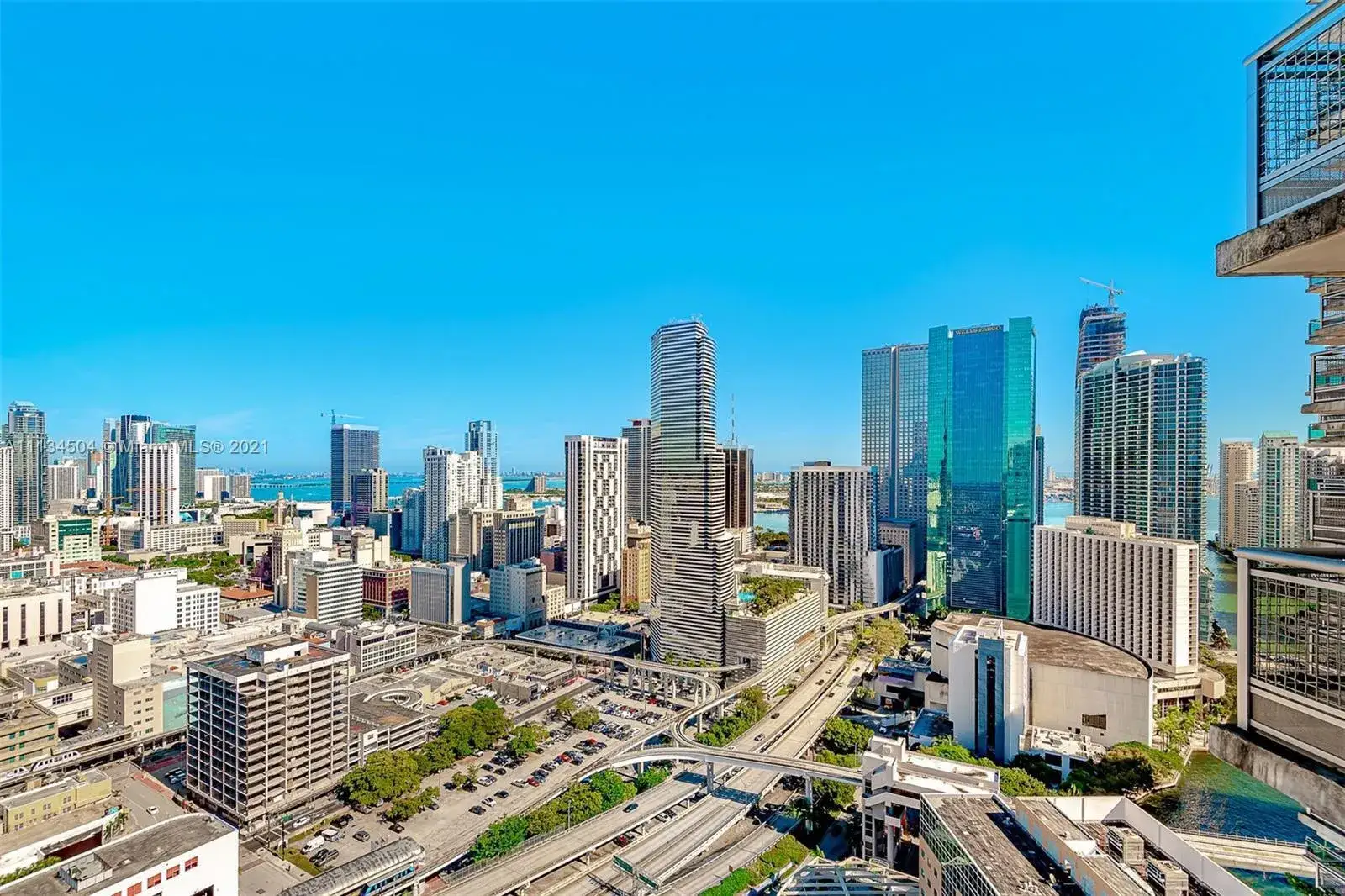 1 bedroom 1 bath Residential Lease for rent at 350 S MIAMI Avenue # 3711, Miami FL 33130