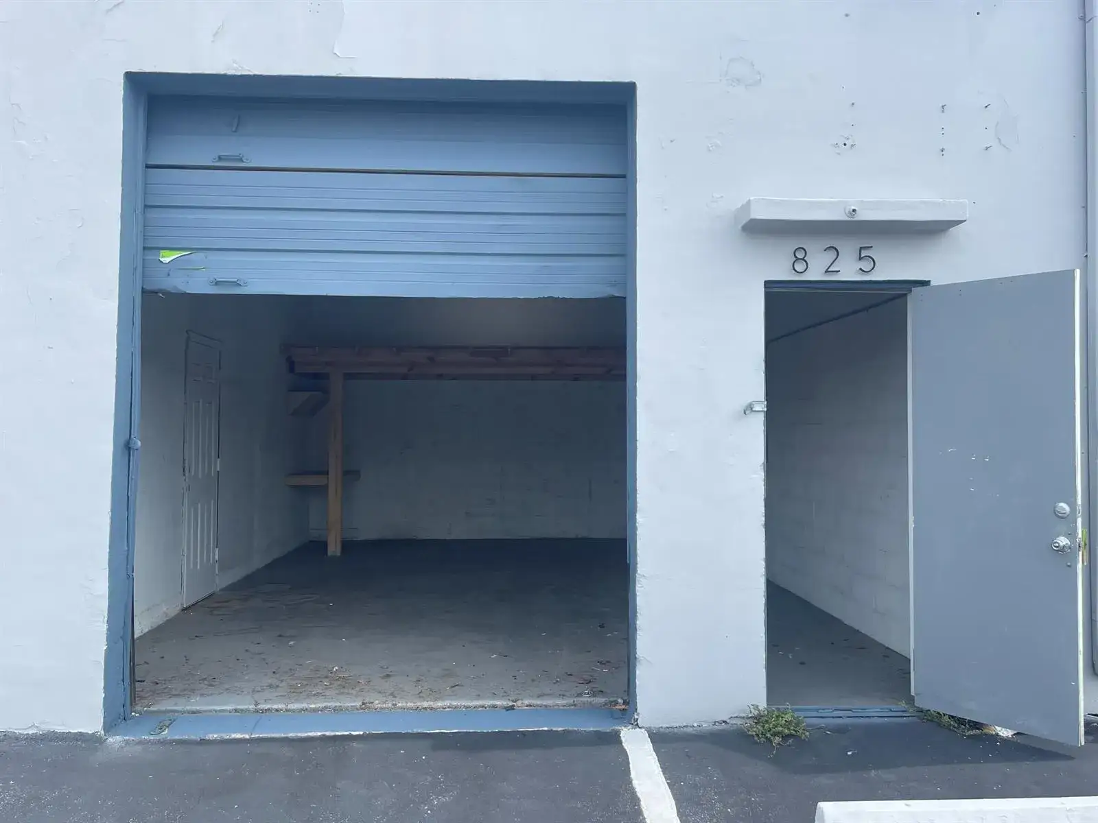 Commercial Sale for sale at 825 NW 45th Street, Fort Lauderdale FL 33309