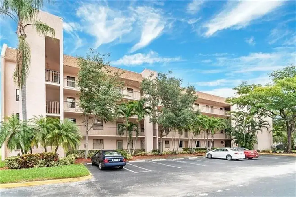 2 bedroom 2 bath Residential for sale at 2793 NW 104th Avenue # 101, Sunrise FL 33322