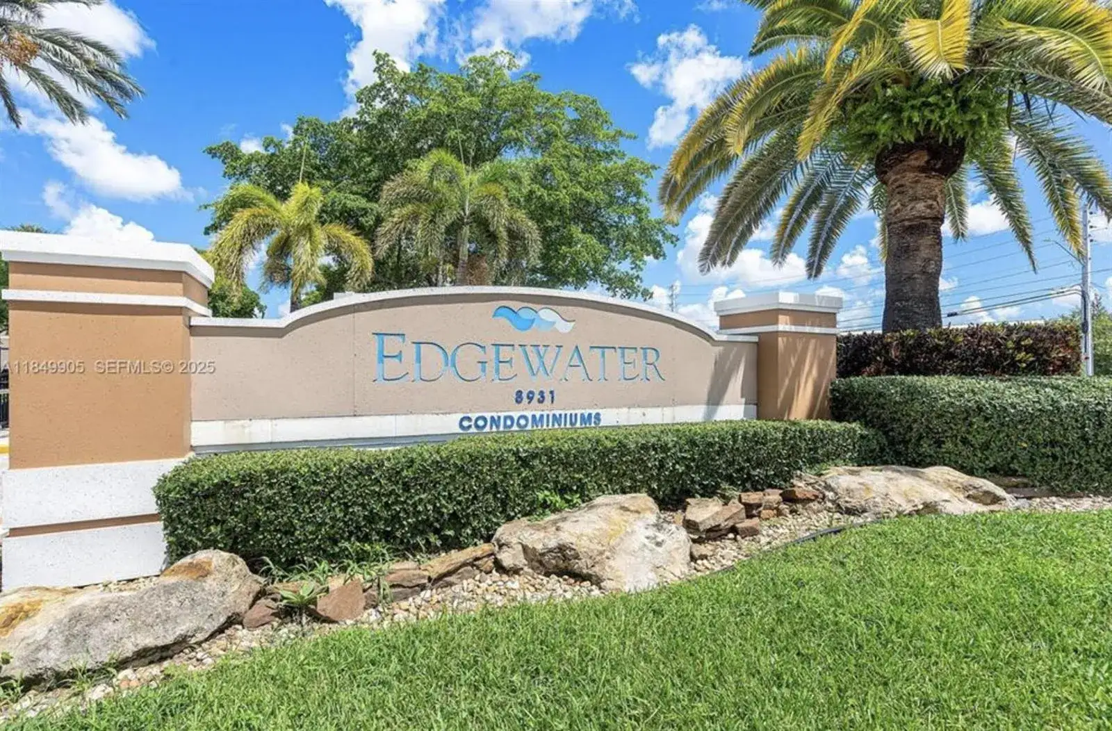 2 bedroom 2 bath Residential for sale at 8955 WILES Road # 306, Coral Springs FL 33067