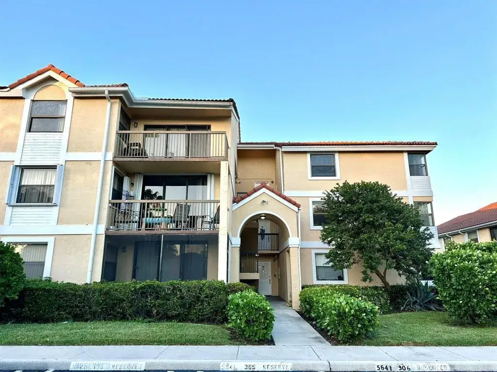 2 bedroom 2 bath Residential Lease for rent at 5641 RIVERSIDE Drive, Coral Springs FL 33067
