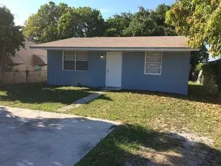 708 NW 6th Street, Hallandale Beach FL 33009