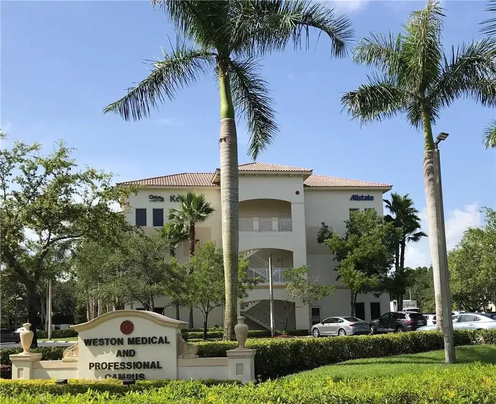 Commercial Sale for sale at 2893 Executive Park Drive # 121, Weston FL 33326