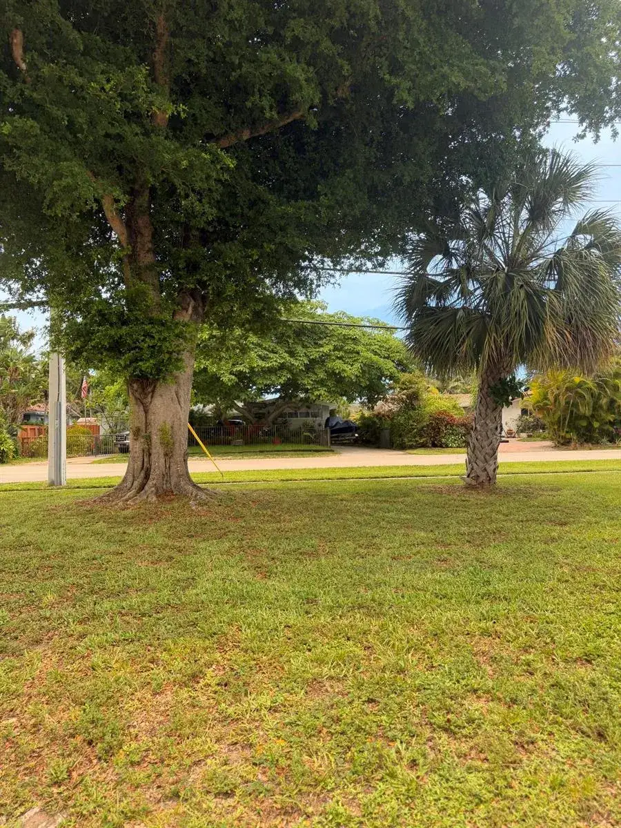 2 bedroom 2 bath Residential for sale at 900 Citrus Isle, Fort Lauderdale FL 33315