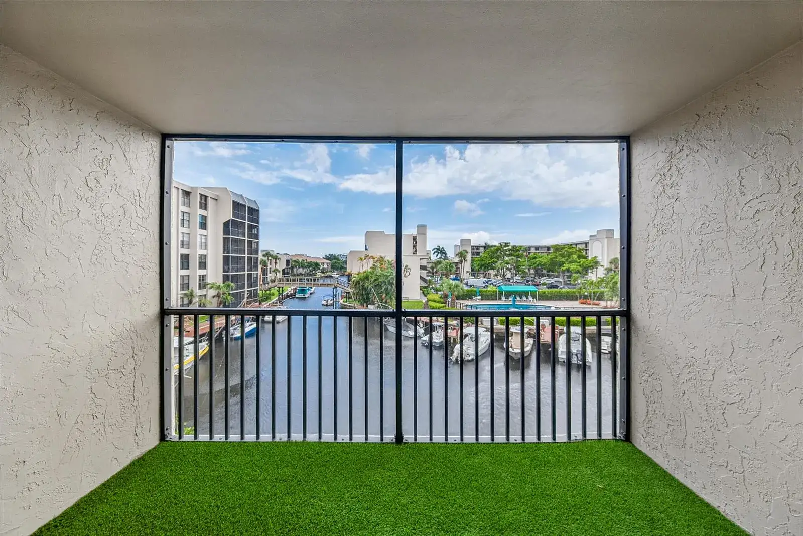 2 bedroom 1 bath Residential Lease for rent at 4 ROYAL PALM Way # 3020, Boca Raton FL 33432