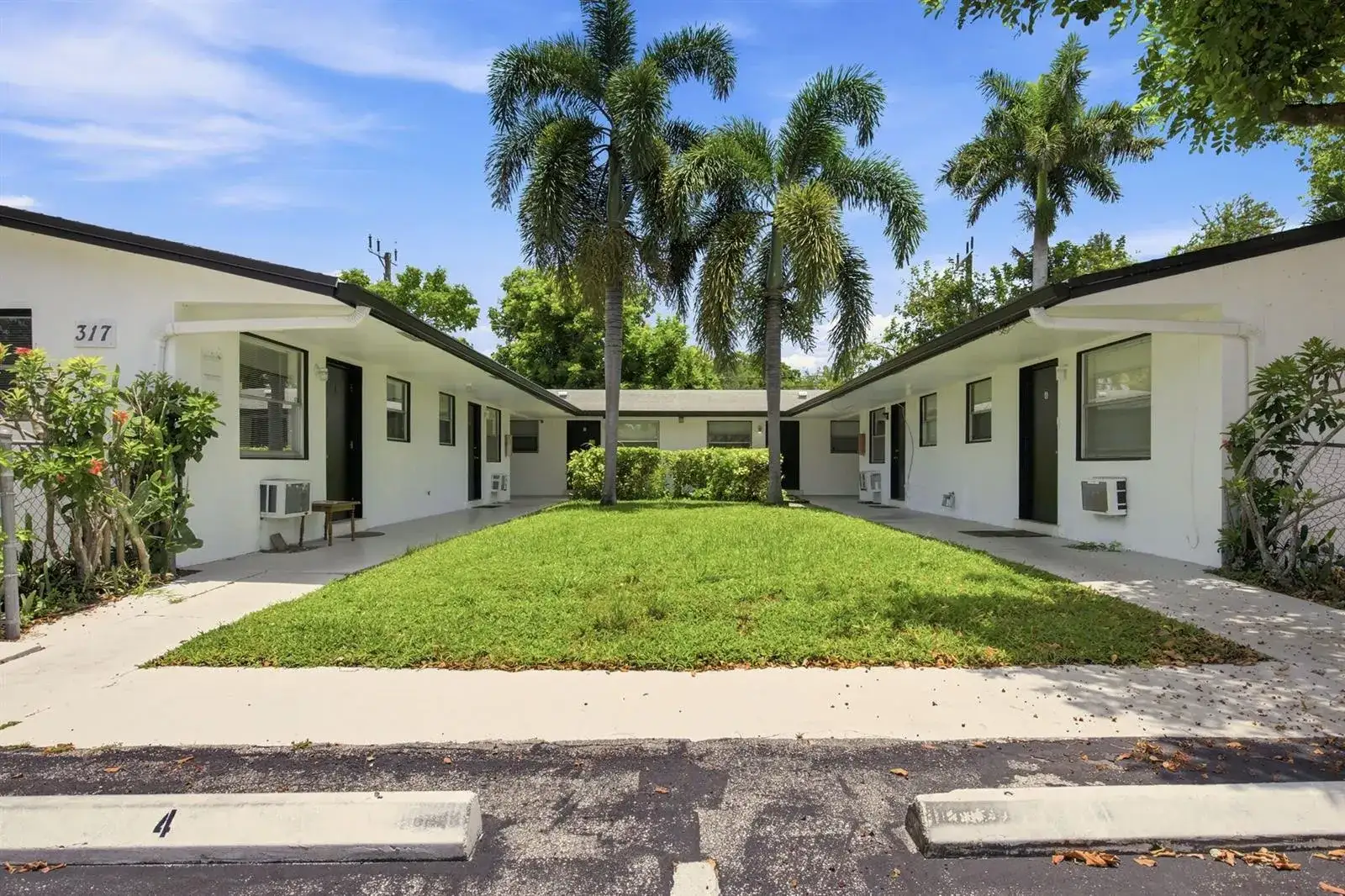 317 N 61ST Terrace # 7, Hollywood FL 33024