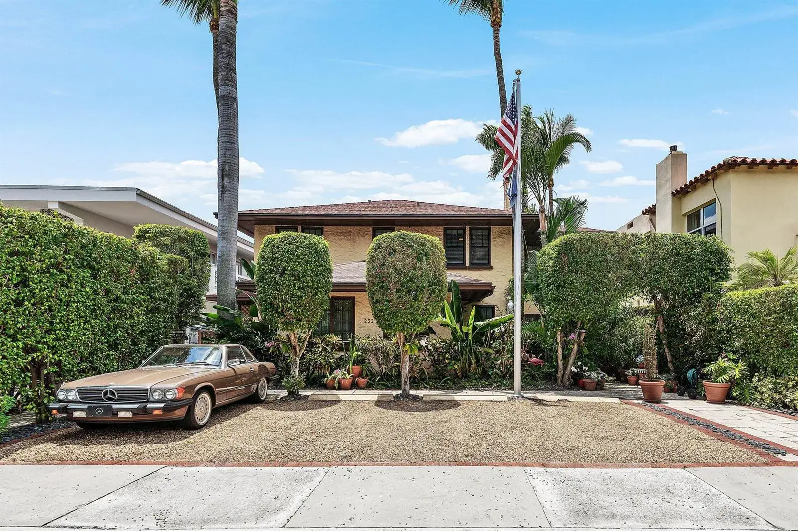 2 bedroom 2 bath Residential Lease for rent at 232 Australian Avenue # 3, Palm Beach FL 33480