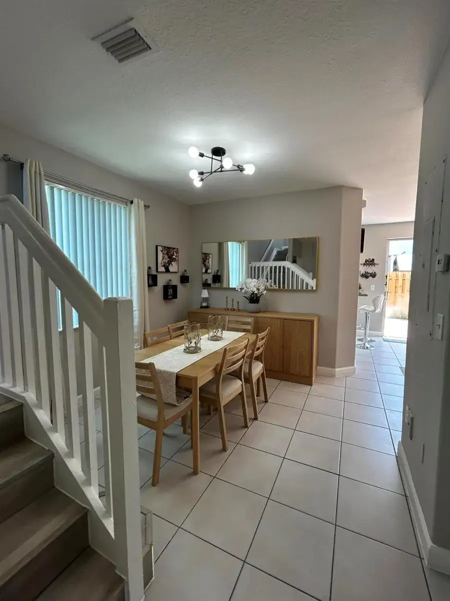 1 bedroom 1 bath Residential Lease for rent at 7301 NW 174TH Terrace # 100, Hialeah FL 33015