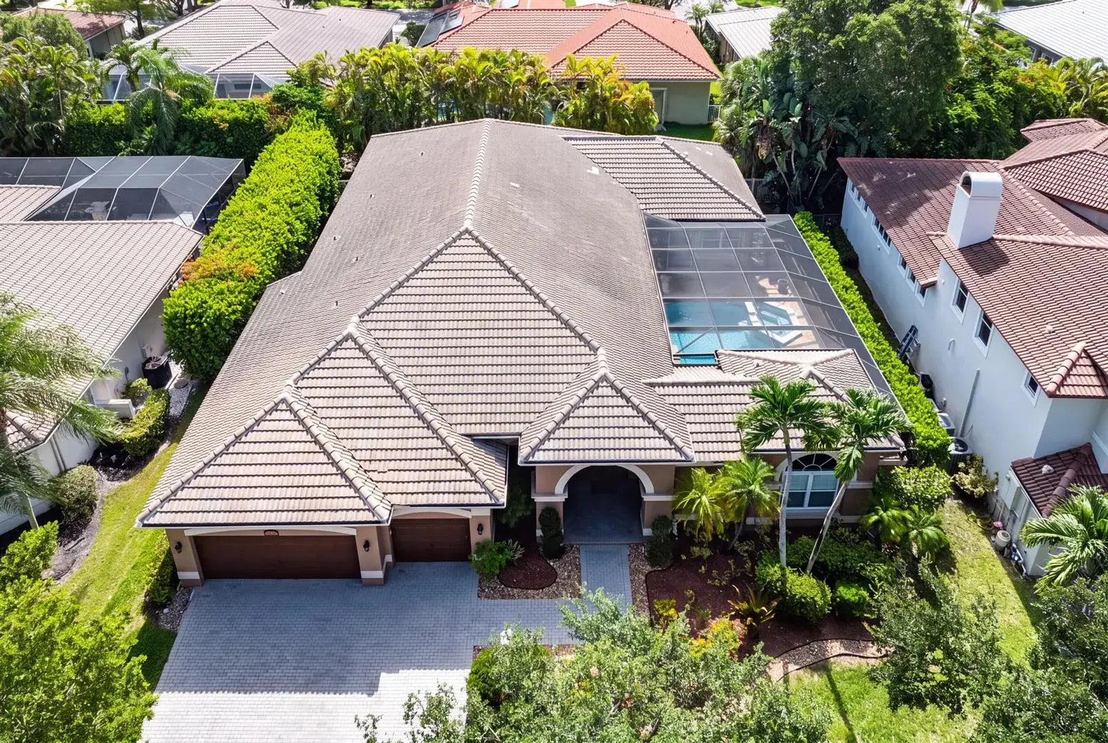5 bedroom 4 bath Residential for sale at 6152 NW 121ST Avenue, Coral Springs FL 33076