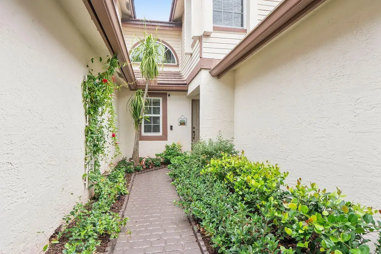 11606 NW 19th Drive, Coral Springs FL 33071