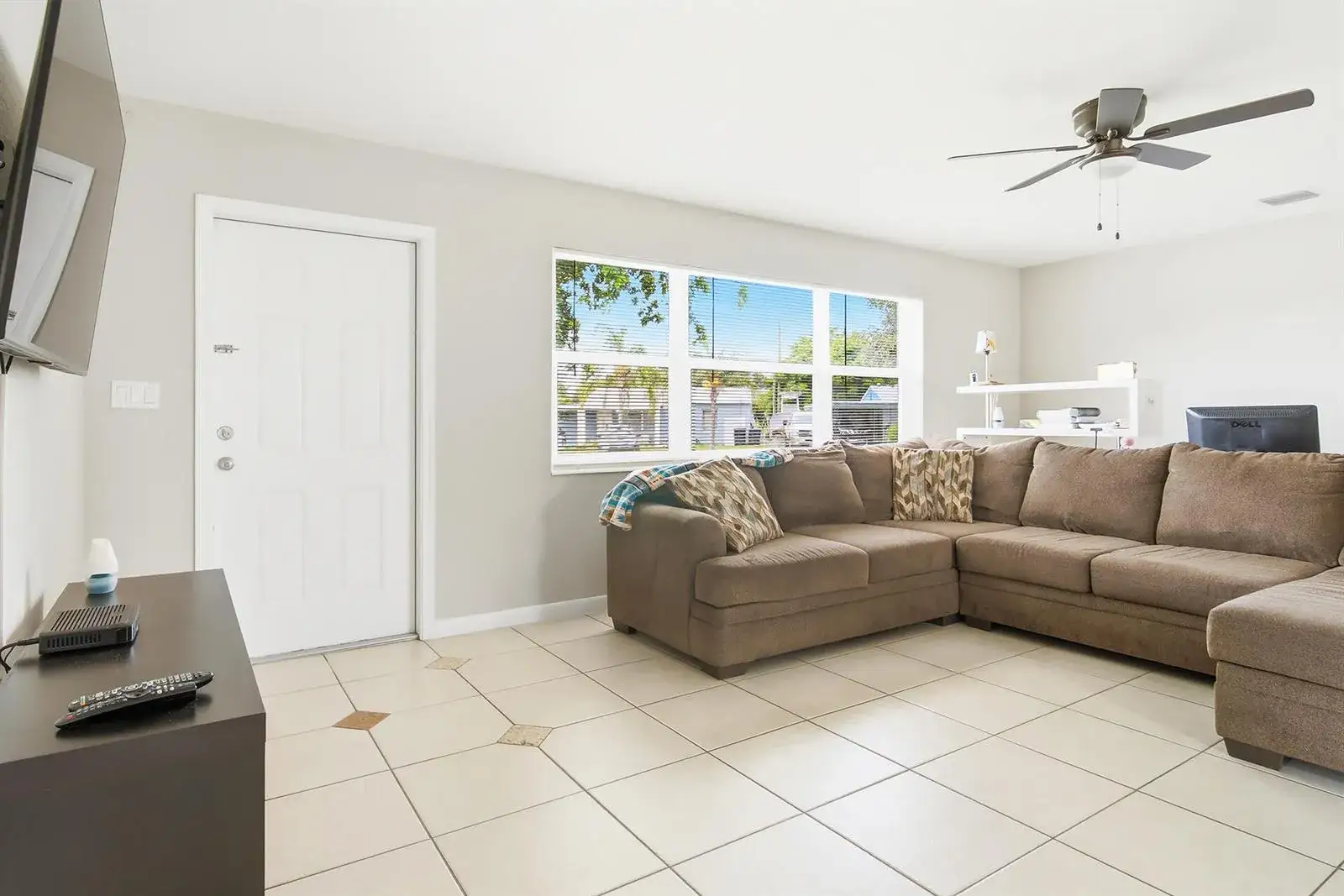 2 bedroom 1 bath Residential for sale at 333 Elizabeth Road, Lake Worth FL 33461