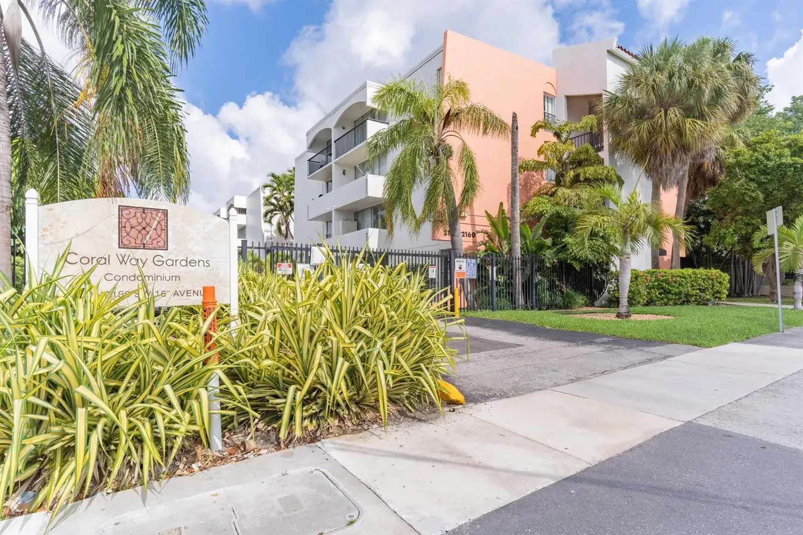 1 bedroom 1 bath Residential for sale at 2160 SW 16TH Avenue # 317, Miami FL 33145