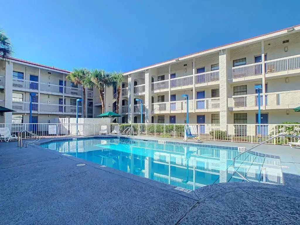 1 bedroom 1 bath Residential Lease for rent at 812 Dunn Avenue, Jacksonville FL 32218