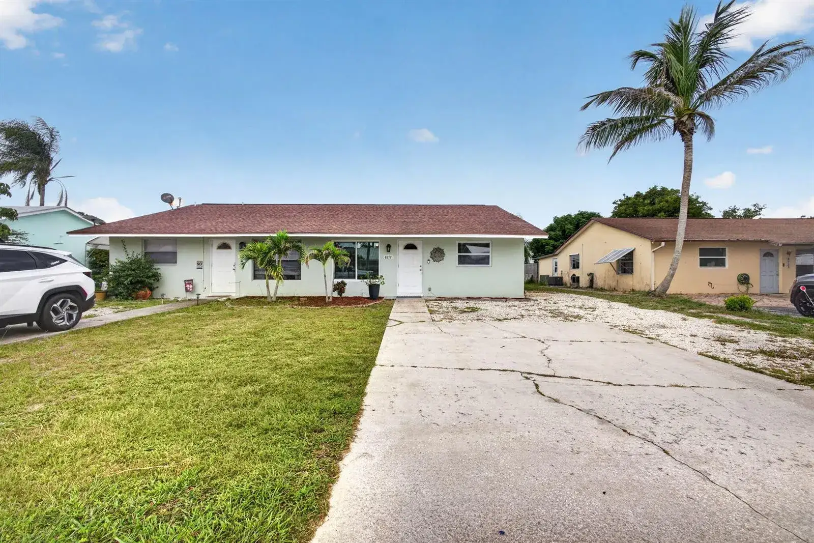 2 bedroom 1 bath Residential for sale at 8717 SE SANDY Lane, Hobe Sound FL 33455